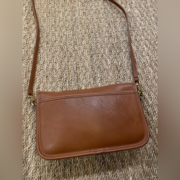 Coach Vintage Crossbody Purse - Picture 4 of 16
